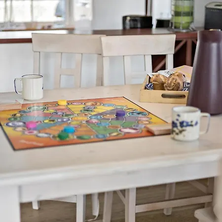 3 Bedroom Stunning In Prázdninový dům Otterup